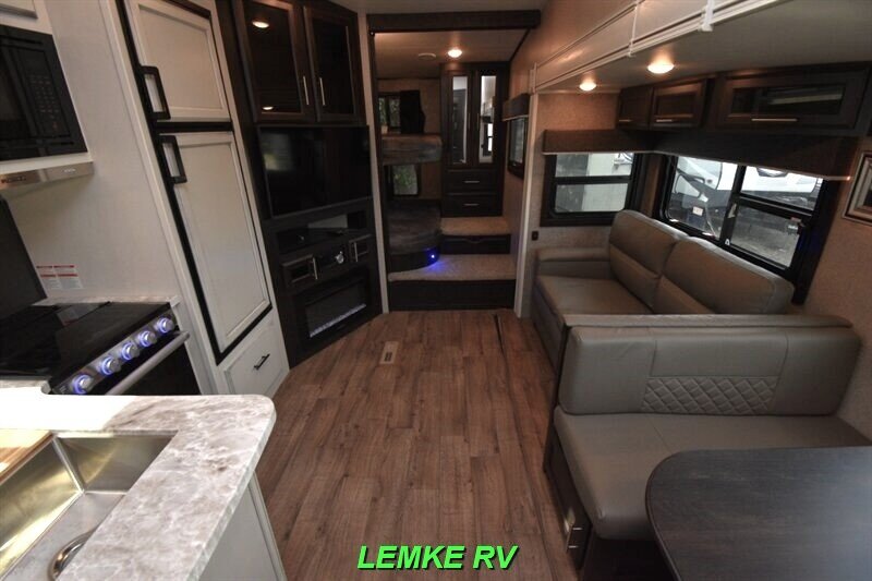 2021 Jayco Eagle HT 29.5BHDS   - Photo 2 - Rocklin, CA 95677