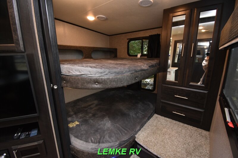 2021 Jayco Eagle HT 29.5BHDS   - Photo 15 - Rocklin, CA 95677