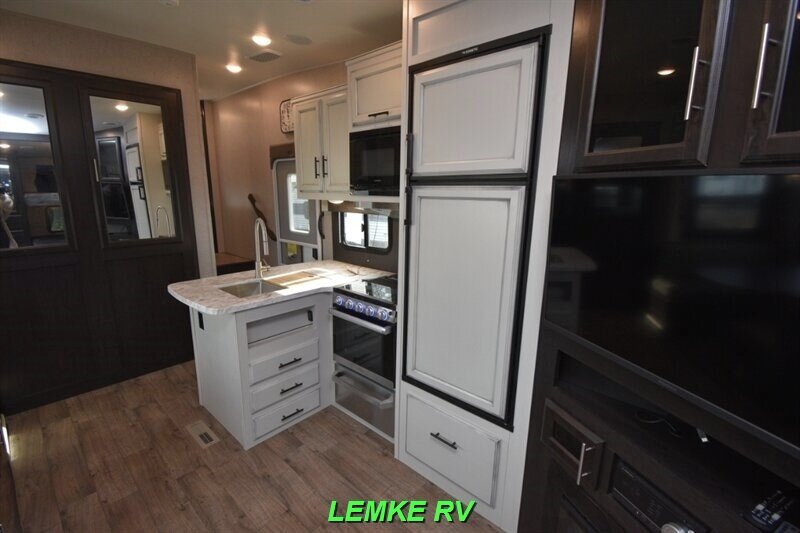 2021 Jayco Eagle HT 29.5BHDS   - Photo 13 - Rocklin, CA 95677