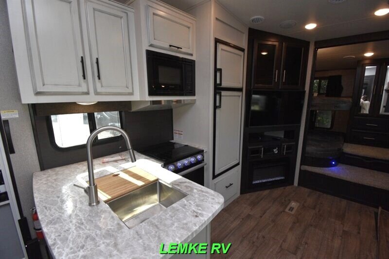 2021 Jayco Eagle HT 29.5BHDS   - Photo 12 - Rocklin, CA 95677