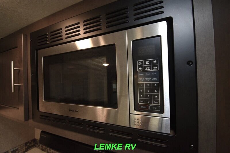 2020 Forest River Flagstaff Super Lite 27BHWS   - Photo 23 - Rocklin, CA 95677