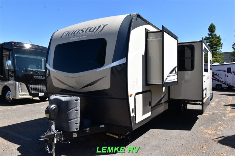 2020 Forest River Flagstaff Super Lite 27BHWS   - Photo 5 - Rocklin, CA 95677