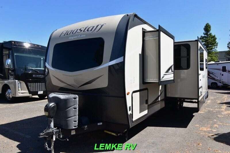 2020 Forest River Flagstaff Super Lite 27BHWS   - Photo 5 - Rocklin, CA 95677