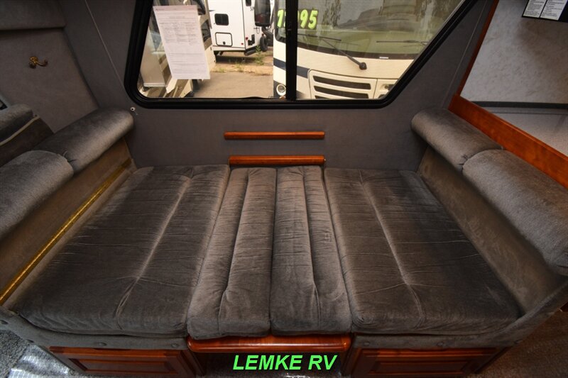 2004 Chinook Concourse XL 2100   - Photo 23 - Rocklin, CA 95677