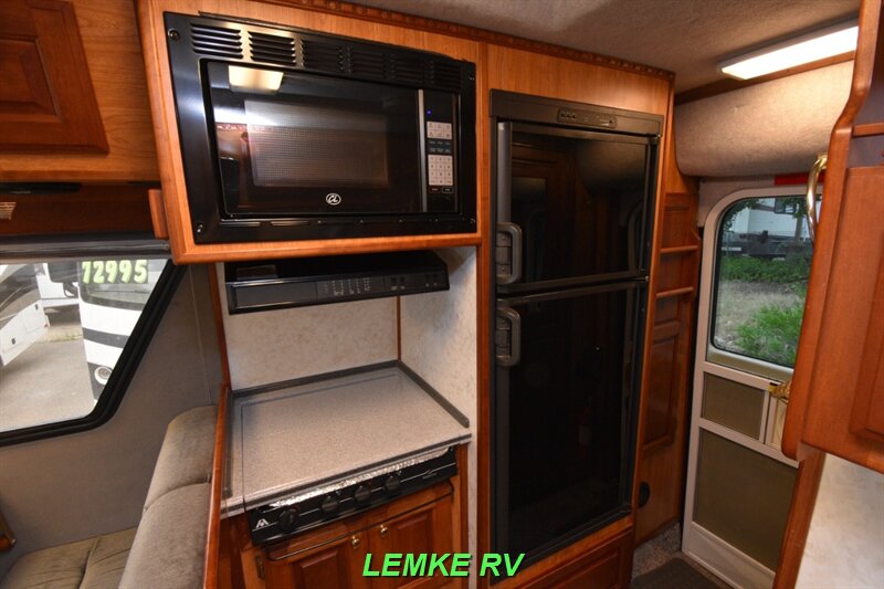 2004 Chinook Concourse XL 2100   - Photo 15 - Rocklin, CA 95677