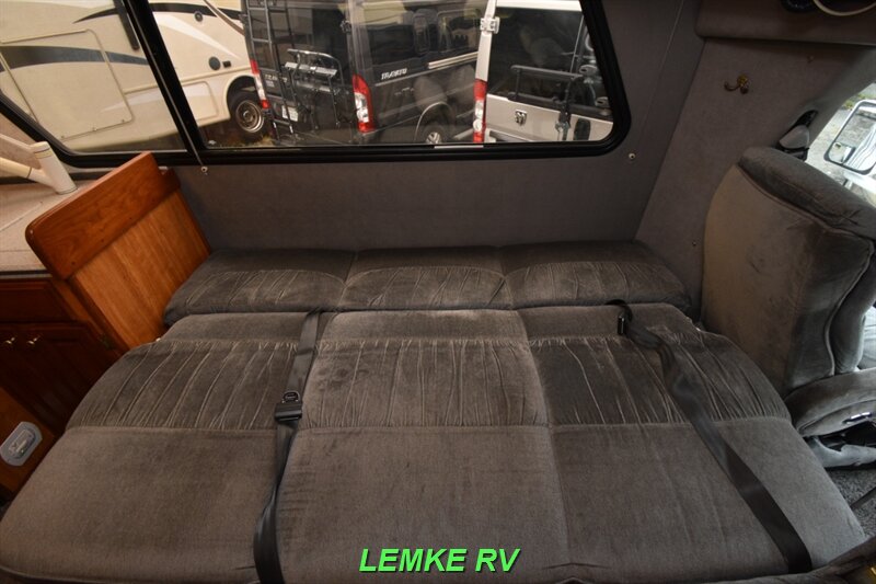 2004 Chinook Concourse XL 2100   - Photo 21 - Rocklin, CA 95677