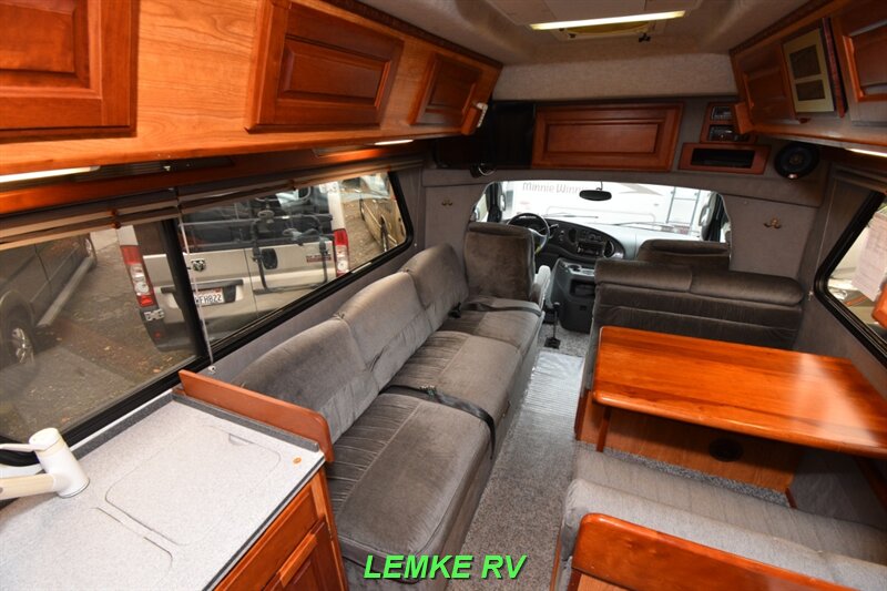 2004 Chinook Concourse XL 2100   - Photo 11 - Rocklin, CA 95677