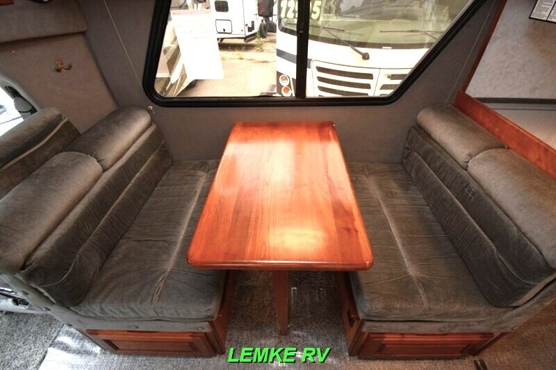 2004 Chinook Concourse XL 2100   - Photo 18 - Rocklin, CA 95677