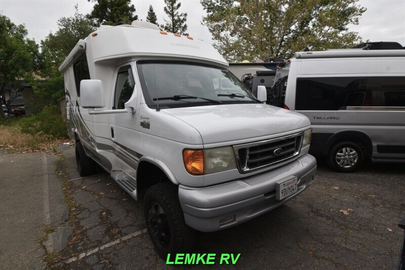 2004 Chinook Concourse XL 2100  