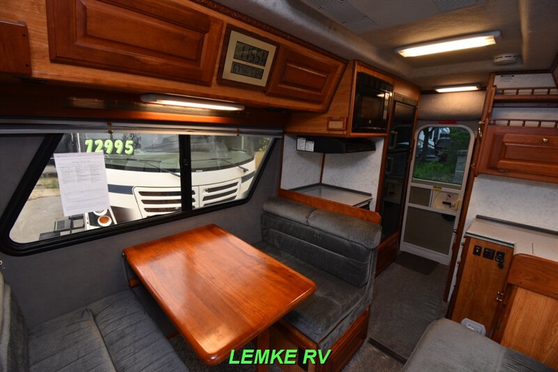 2004 Chinook Concourse XL 2100   - Photo 13 - Rocklin, CA 95677
