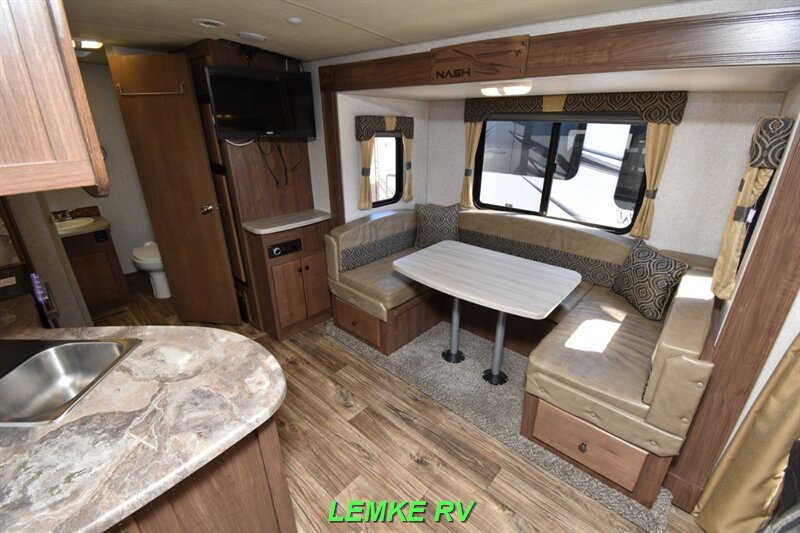 2022 Northwood Nash 23D   - Photo 11 - Rocklin, CA 95677