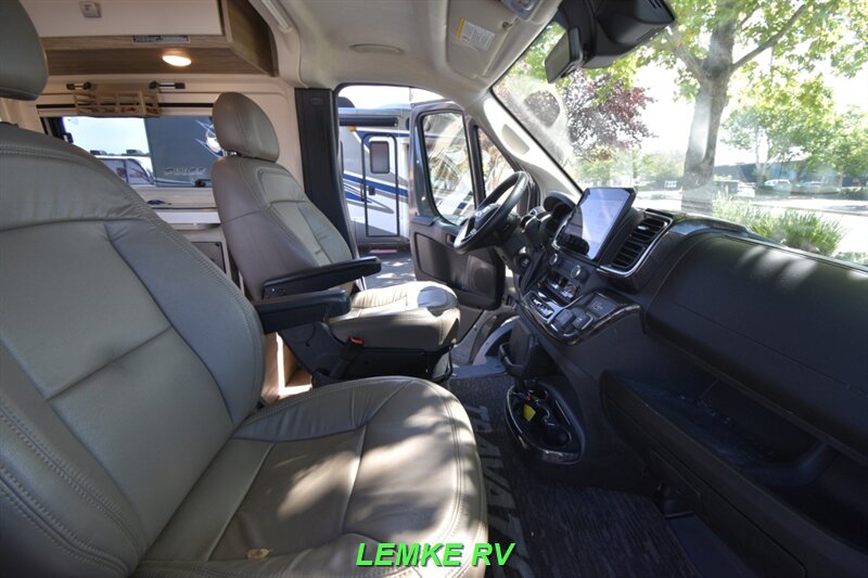 2025 Winnebago Travato 59K   - Photo 27 - Rocklin, CA 95677