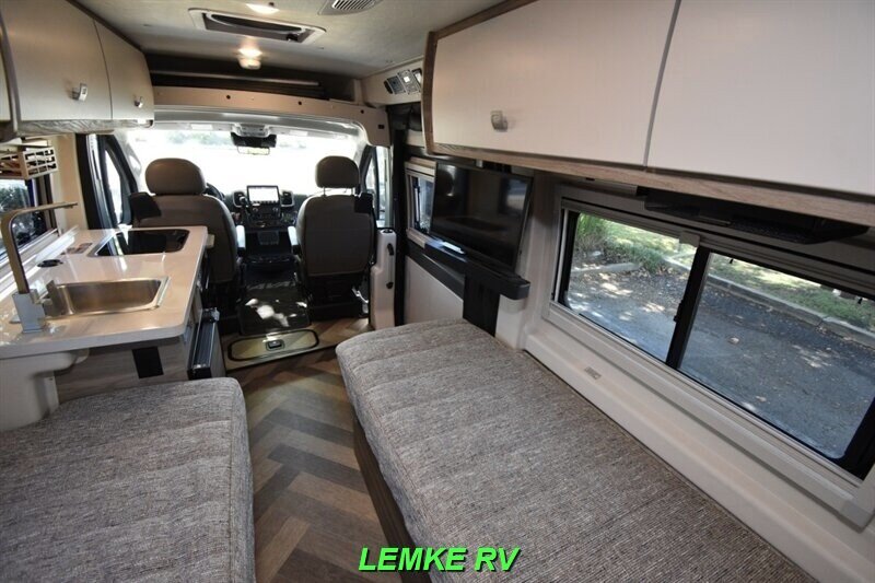 2025 Winnebago Travato 59K   - Photo 14 - Rocklin, CA 95677