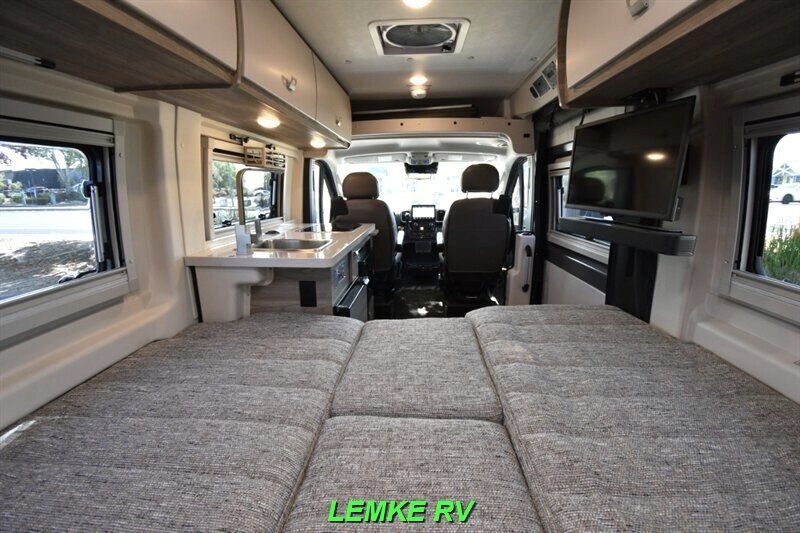 2025 Winnebago Travato 59K   - Photo 23 - Rocklin, CA 95677