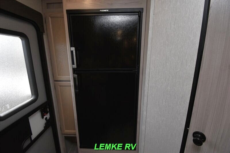 2021 Coachmen Spirit 1943RB   - Photo 23 - Rocklin, CA 95677