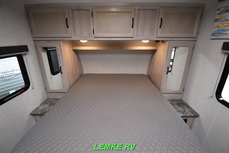 2021 Coachmen Spirit Ultra-Lite 1943RB   - Photo 17 - Rocklin, CA 95677