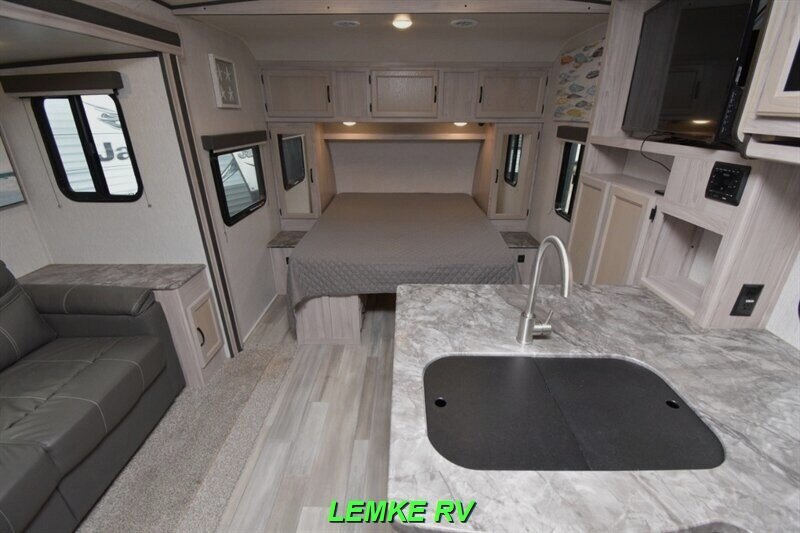 2021 Coachmen Spirit 1943RB   - Photo 2 - Rocklin, CA 95677