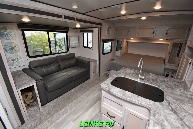2021 Coachmen Spirit 1943RB   - Photo 9 - Rocklin, CA 95677