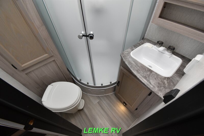 2021 Coachmen Spirit Ultra-Lite 1943RB   - Photo 15 - Rocklin, CA 95677