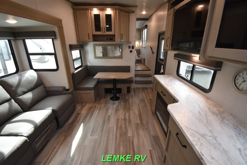 2024 Grand Design Reflection 270BN   - Photo 5 - Rocklin, CA 95677