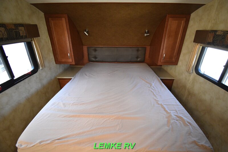 2014 Northwood Fox Mountain 235RLS   - Photo 17 - Rocklin, CA 95677
