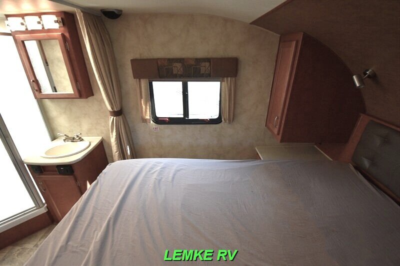 2014 Northwood Fox Mountain 235RLS   - Photo 18 - Rocklin, CA 95677