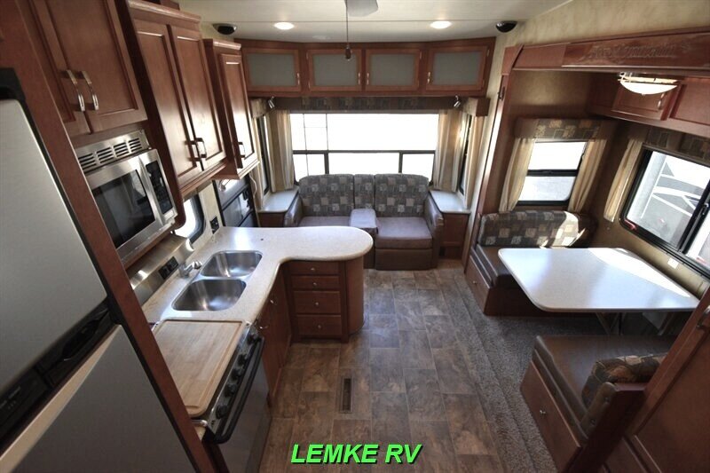 2014 Northwood Fox Mountain 235RLS  