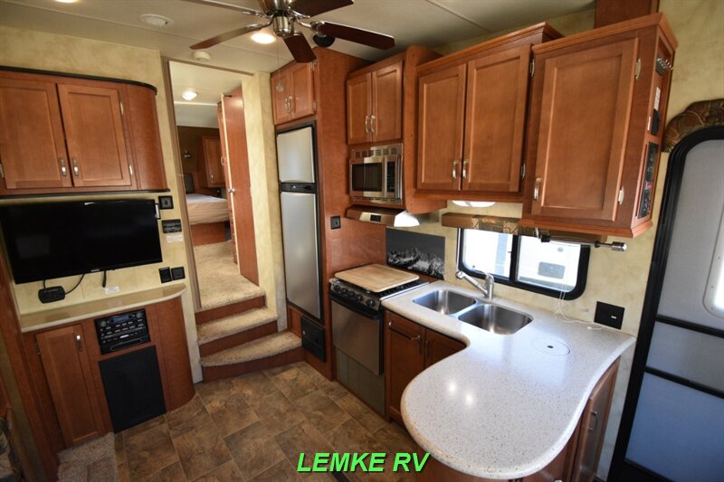 2014 Northwood Fox Mountain 235RLS   - Photo 13 - Rocklin, CA 95677