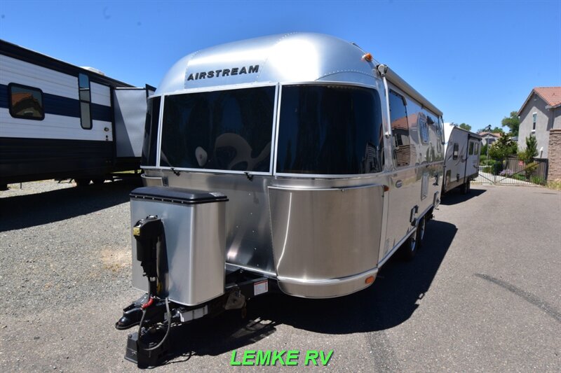2018 Airstream Serenity 23QB   - Photo 6 - Rocklin, CA 95677