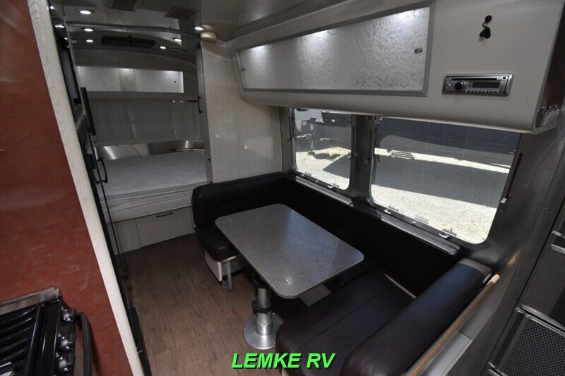 2018 Airstream International Serenity 23FB   - Photo 12 - Rocklin, CA 95677