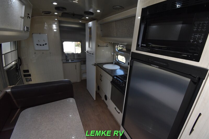 2018 Airstream Serenity 23QB   - Photo 17 - Rocklin, CA 95677