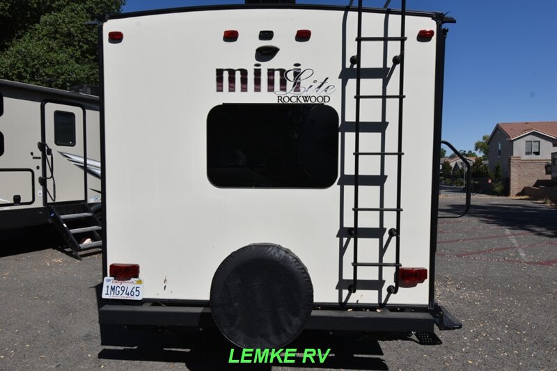 2017 Forest River Rockwood Mini Lite 2503S   - Photo 8 - Rocklin, CA 95677