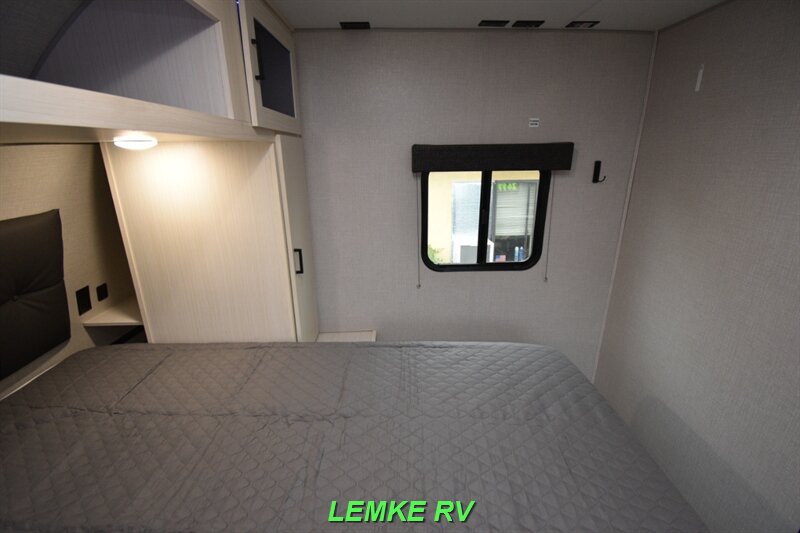 2021 Venture RV Stratus 261VRL   - Photo 20 - Rocklin, CA 95677