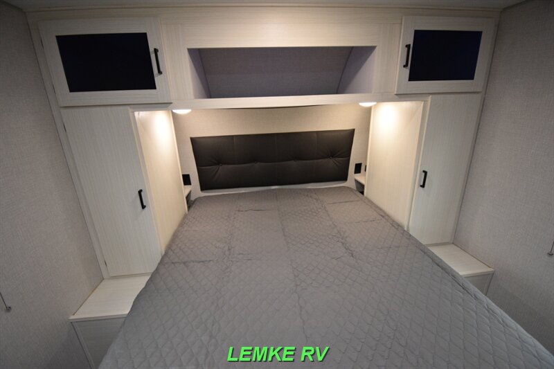 2021 Venture RV Stratus 261VRL   - Photo 19 - Rocklin, CA 95677