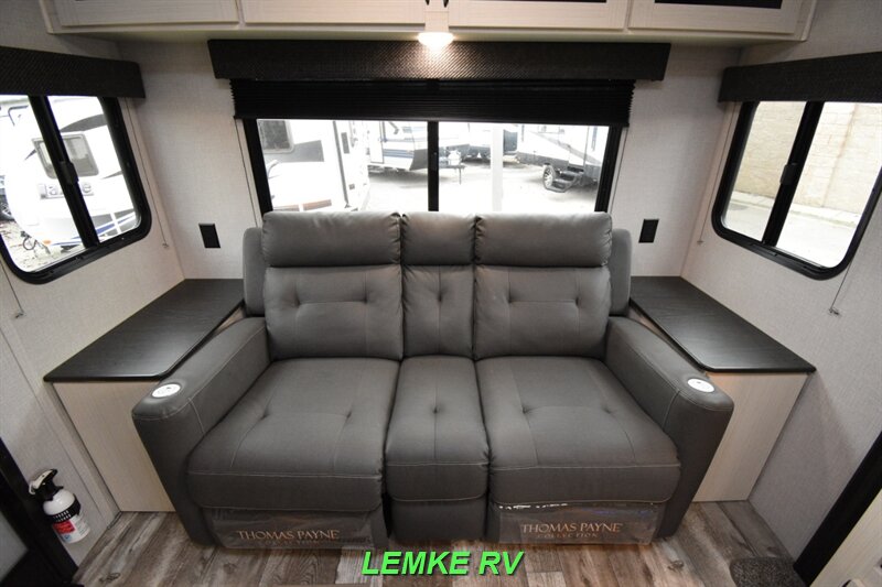 2021 Venture RV Stratus 261VRL   - Photo 16 - Rocklin, CA 95677
