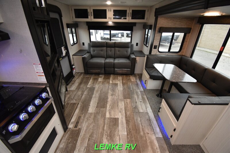 2021 Venture RV Stratus 261VRL   - Photo 2 - Rocklin, CA 95677