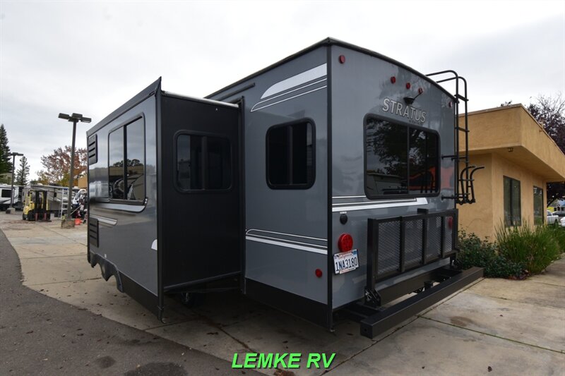 2021 Venture RV Stratus 261VRL   - Photo 7 - Rocklin, CA 95677