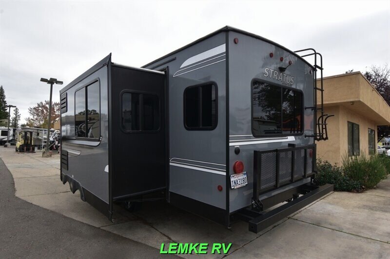2021 Venture RV Stratus 261VRL   - Photo 7 - Rocklin, CA 95677