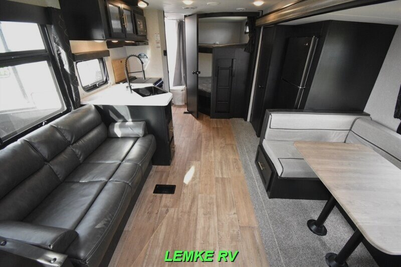 2022 Forest River Cherokee 274BRBBL   - Photo 2 - Rocklin, CA 95677