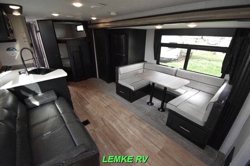 2022 Forest River Cherokee 274BRBBL   - Photo 11 - Rocklin, CA 95677