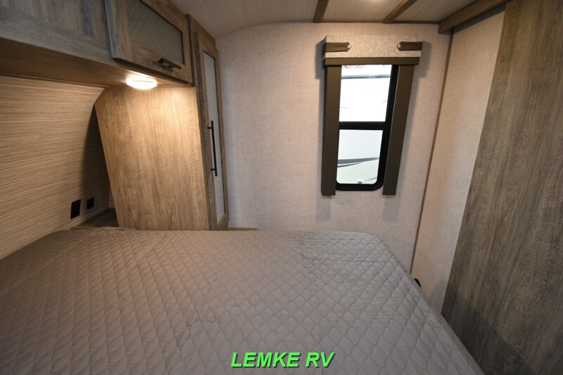 2021 Forest River Salem Hemisphere Hyper Lyte 23BHHL   - Photo 18 - Rocklin, CA 95677