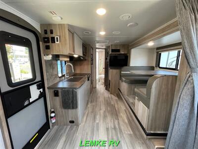 2021 Winnebago Micro Minnie 2306BHS  