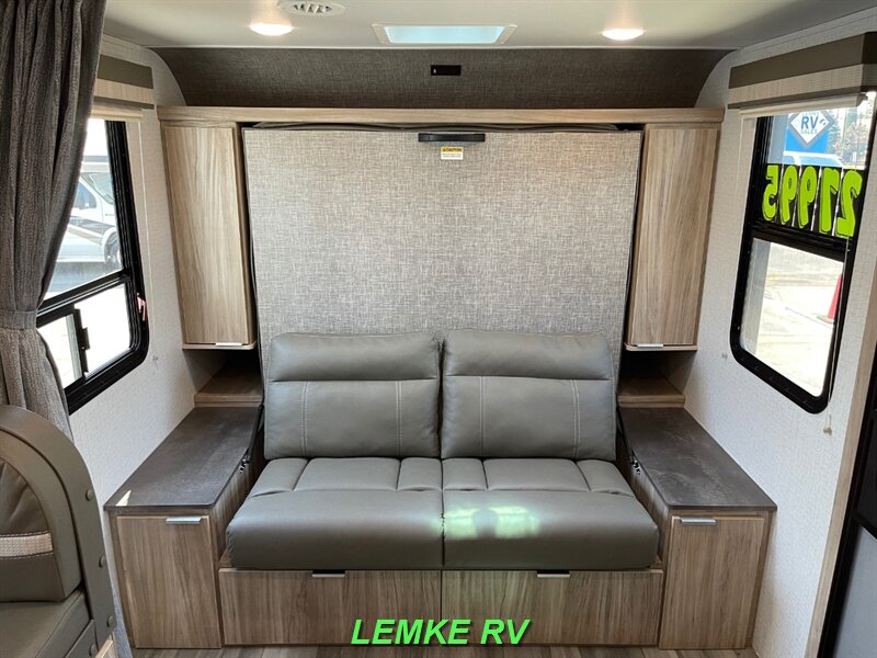 2021 Winnebago Micro Minnie 2306BHS   - Photo 21 - Rocklin, CA 95677