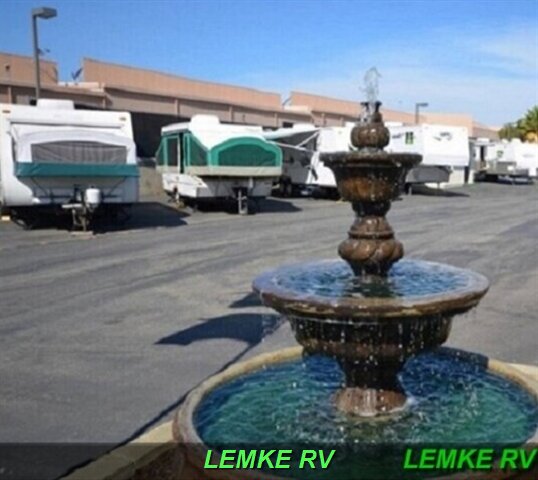 2021 Winnebago Micro Minnie 2306BHS   - Photo 26 - Rocklin, CA 95677