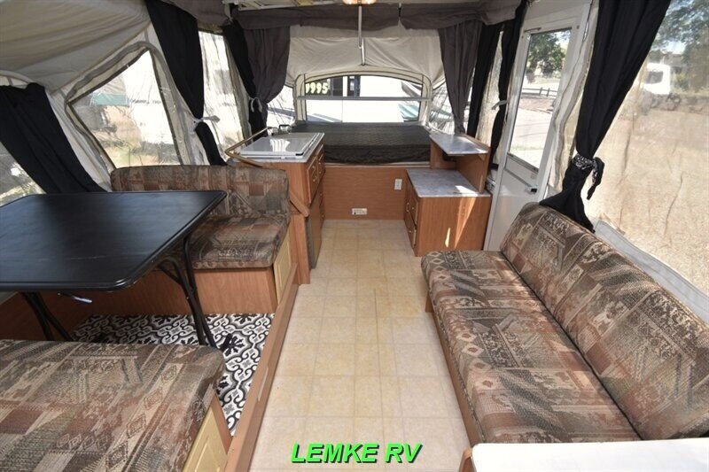 2004 Fleetwood Niagara 3895   - Photo 2 - Rocklin, CA 95677