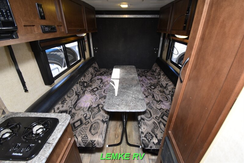 2016 Pacific Coachworks Sandsport 18SLE   - Photo 2 - Rocklin, CA 95677