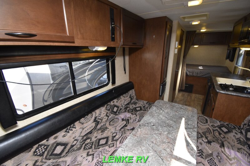 2016 Pacific Coachworks Sandsport 18SLE   - Photo 14 - Rocklin, CA 95677