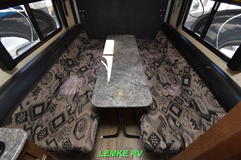 2016 Pacific Coachworks Sandsport 18SLE   - Photo 16 - Rocklin, CA 95677