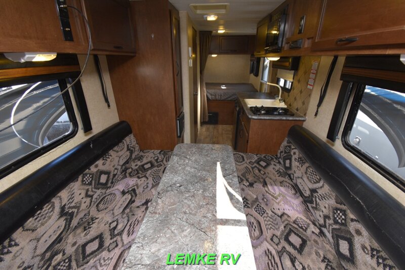 2016 Pacific Coachworks Sandsport 18SLE   - Photo 5 - Rocklin, CA 95677