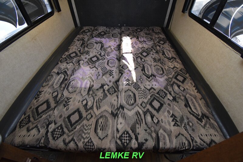 2016 Pacific Coachworks Sandsport 18SLE   - Photo 22 - Rocklin, CA 95677